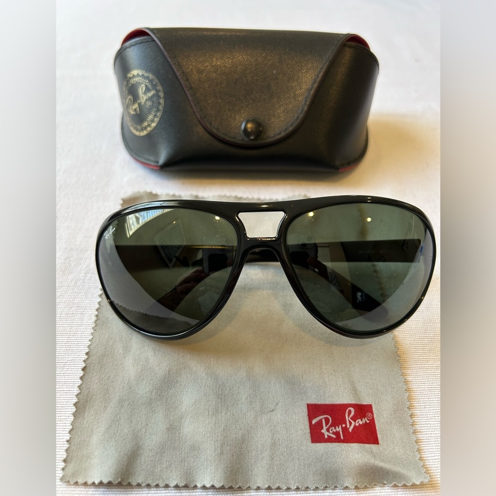 Ray-Ban / made in Italy